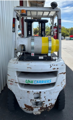 Used equipment: Nissan P1F2A25DU Counterbalance Forklift