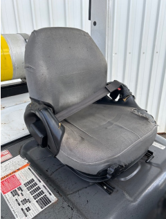 Used equipment: Nissan P1F2A25DU Counterbalance Forklift