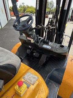 Used equipment: TCM FD25T4C Diesel Forklift