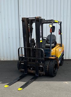 Used equipment: TCM FD25T4C Diesel Forklift