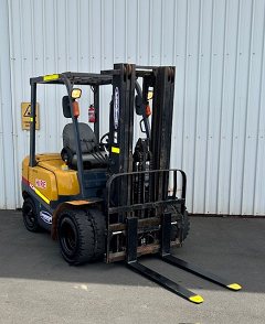 Used equipment: TCM FD25T4C Diesel Forklift