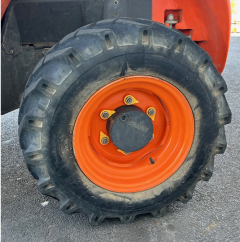 Used equipment: AUSA C250H