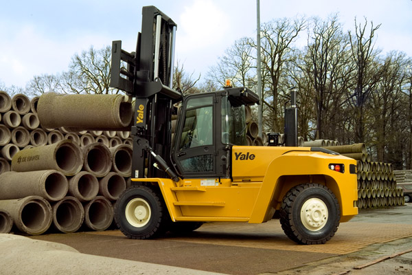 Yale GP300-360EC