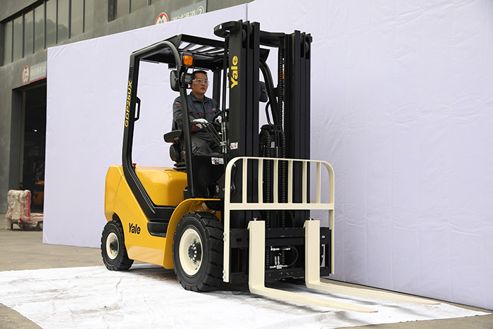 Yale GP20-35UX